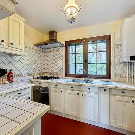 La Pomme Bleu Semesterbostad *